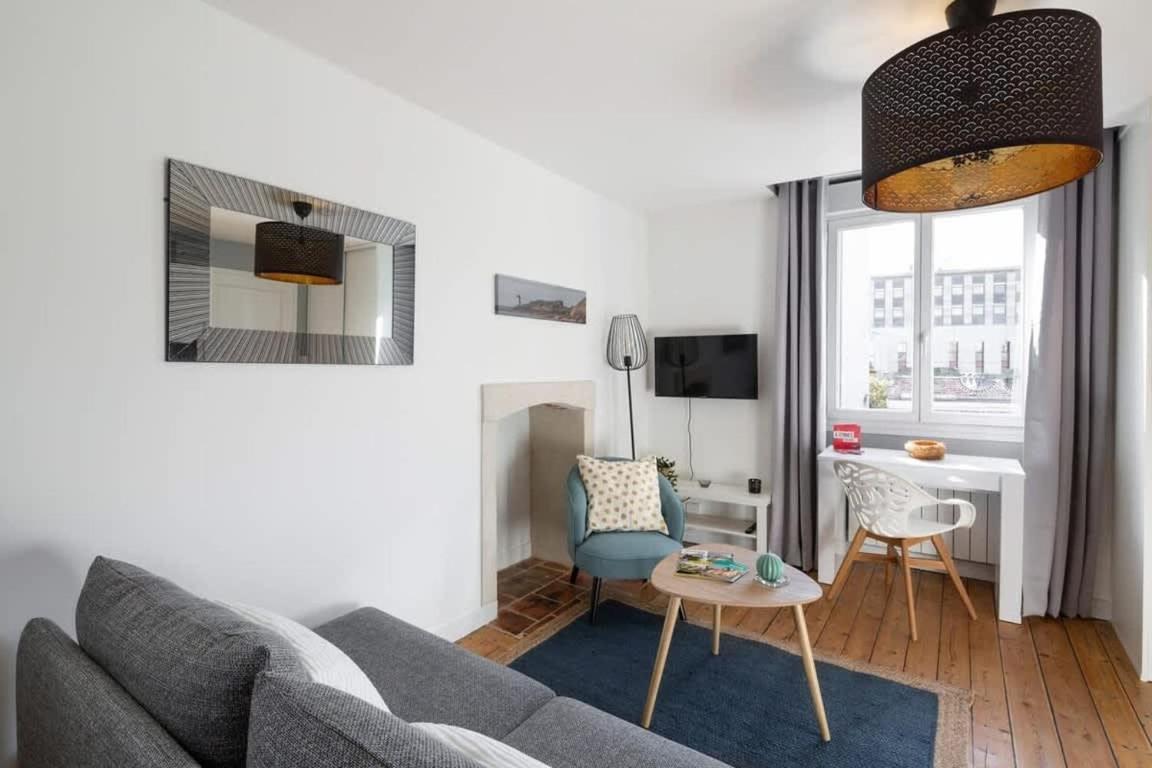 Le Descartes Emplacement Ideal - Gare Centre Rennes Bagian luar foto